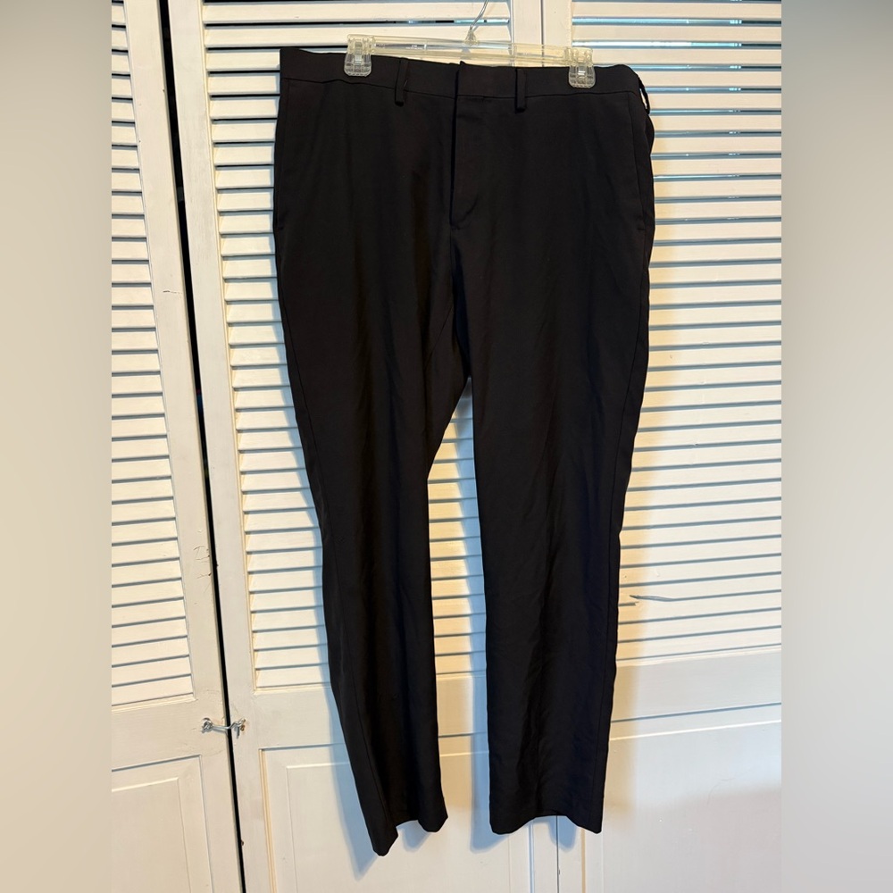 Haggar Men's Elegant Black Dress Pants